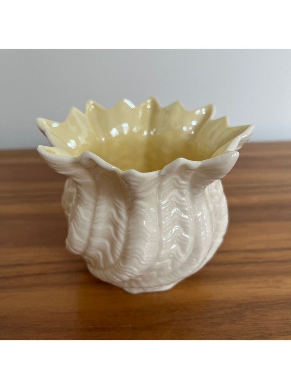VINTAGE Belleek Ireland 5th Green Mark 1955-1965 Porcelain Flower Pot Neptune